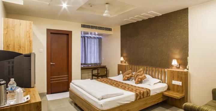 Hotel Tulsi Exotic Bhopal Exterior photo