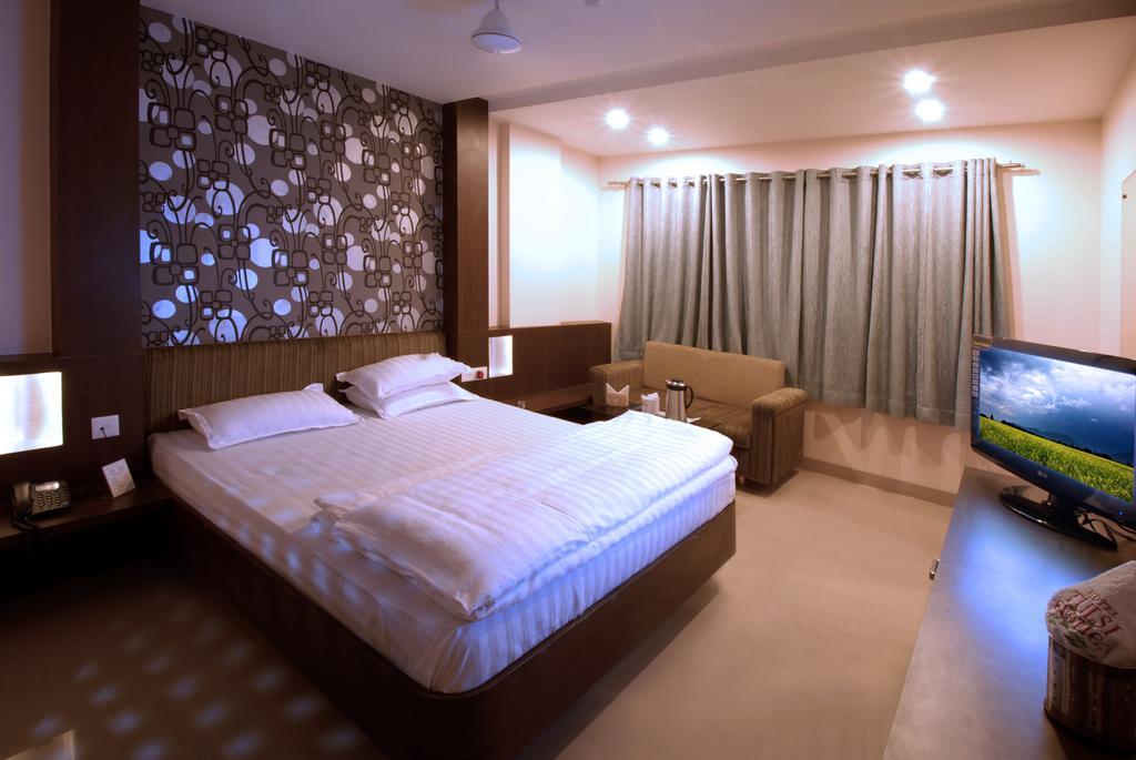 Hotel Tulsi Exotic Bhopal Exterior photo